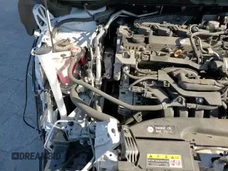 ✅ 2022 Toyota Corolla Cross LE • VIN: 7MUBAAAGXNV005451 • Lot: 84983755. Listed on Copart with 74,584 mi. Free auction sales archive from the USA and detailed vehicle history report at DreamBid. Image 15.