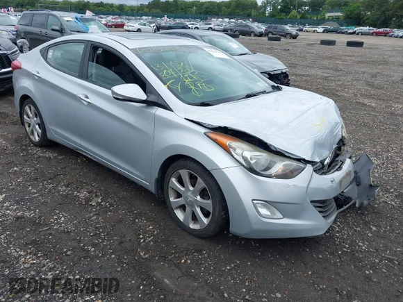 ✅ 2013 Hyundai Elantra GLS • VIN: 5NPDH4AE4DH253861 • Лот: 45429834. Опубликован ранее на IAAI с пробегом 131 809 миль. Бесплатный доступ к архиву аукционных продаж из США и подробный отчёт об истории автомобиля на DreamBid. Изображение 1.