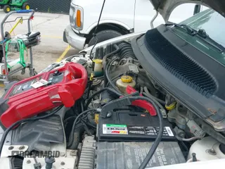 ✅ 2001 Chrysler Town & Country Limited • VIN: 2C8GP64L71R333562 • Лот: 42186482. Опубликован ранее на IAAI с пробегом 216 856 миль. Бесплатный доступ к архиву аукционных продаж из США и подробный отчёт об истории автомобиля на DreamBid. Изображение 12.