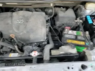 ✅ 2017 Toyota Sienna SE • VIN: 5TDXZ3DC1HS865062 • Лот: 92134925. Опубликован ранее на Copart с пробегом 101 638 миль. Бесплатный доступ к архиву аукционных продаж из США и подробный отчёт об истории автомобиля на DreamBid. Изображение 14.