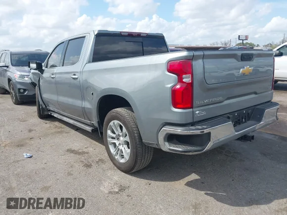 ✅ 2025 Chevrolet Silverado 1500 LTZ • VIN: 2GCPAEED0S1194735 • Lot: 44518211. Wystawiony na IAAI z przebiegiem 11 781 mil. Bezpłatny archiwum sprzedaży aukcyjnych z USA i szczegółowy raport historii pojazdu na DreamBid. Zdjęcie 3.