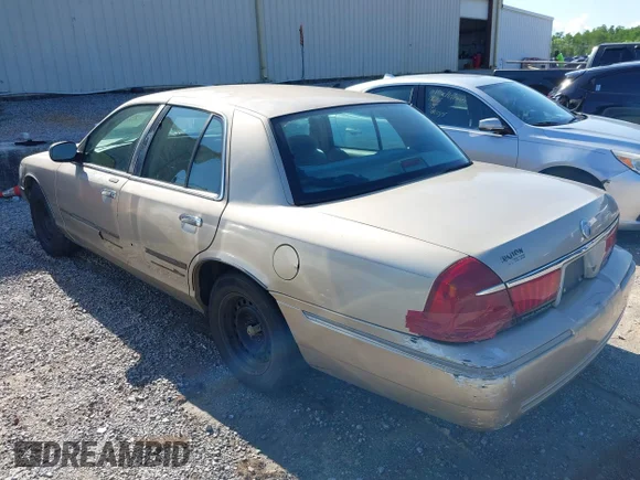 ✅ 1999 Mercury Grand Marquis GS • VIN: 2MEFM74W6XX626426 • Lot: 42231219. Wystawiony na IAAI z przebiegiem 121 406 mil. Bezpłatny archiwum sprzedaży aukcyjnych z USA i szczegółowy raport historii pojazdu na DreamBid. Zdjęcie 6.