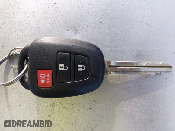 ✅ 2017 Toyota RAV4 XLE • VIN: JTMWFREVXHD106574 • Лот: 44464445. Опубликован ранее на IAAI с пробегом 153 214 миль. Бесплатный доступ к архиву аукционных продаж из США и подробный отчёт об истории автомобиля на DreamBid. Изображение 11.