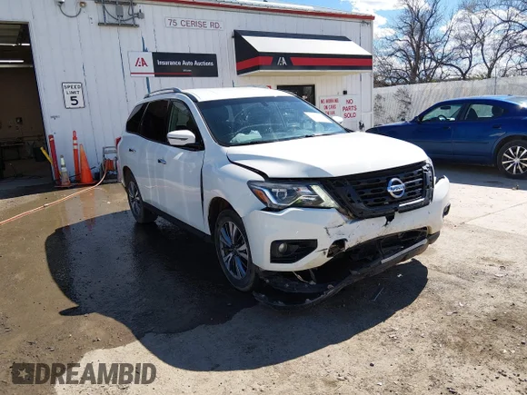 ✅ 2020 Nissan Pathfinder SV • VIN: 5N1DR2BM6LC590027 • Лот: 44762840. Опубликован ранее на IAAI с пробегом 188 934 миль. Бесплатный доступ к архиву аукционных продаж из США и подробный отчёт об истории автомобиля на DreamBid. Изображение 1.