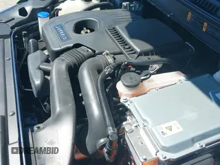 ✅ 2018 Lincoln MKZ Hybrid Reserve • VIN: 3LN6L5MU8JR628090 • Lot: 41830594. Listed on IAAI with 1,227 mi. Free auction sales archive from the USA and detailed vehicle history report at DreamBid. Image 19.