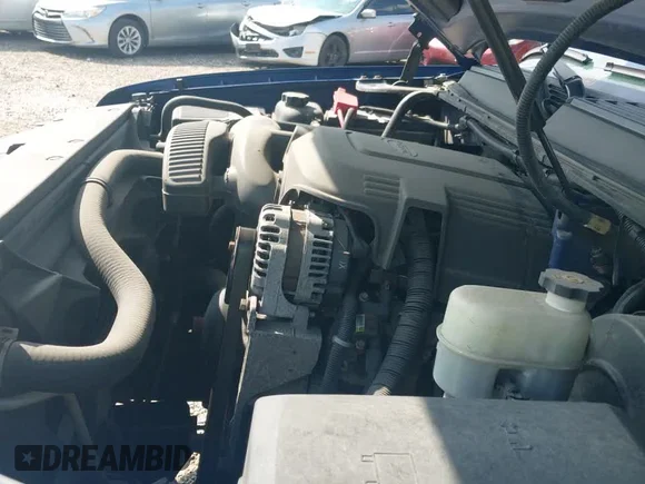 ✅ 2013 Chevrolet Avalanche LTZ • VIN: 3GNTKGE73DG263937 • Lot: 43152460. Listed on IAAI with 100,489 mi. Free auction sales archive from the USA and detailed vehicle history report at DreamBid. Image 19.