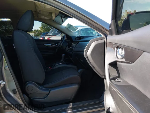 ✅ 2020 Nissan Rogue SV • VIN: 5N1AT2MV8LC718973 • Lot: 45391892. Wystawiony na IAAI z przebiegiem 86 506 mil. Bezpłatny archiwum sprzedaży aukcyjnych z USA i szczegółowy raport historii pojazdu na DreamBid. Zdjęcie 5.