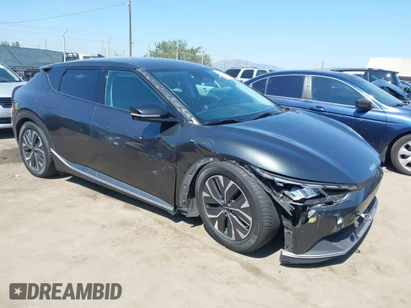 ✅ 2022 Kia EV6 Light • VIN: KNDC34LB1N5065068 • Лот: 42761660. Опубликован ранее на IAAI с пробегом 123 904 миль. Бесплатный доступ к архиву аукционных продаж из США и подробный отчёт об истории автомобиля на DreamBid. Изображение 1.