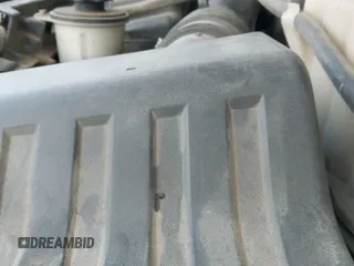 ✅ 2012 Ford F-250 XL • VIN: 1FT7W2B66CEA77425 • Lot: 43636705. Wystawiony na IAAI z przebiegiem 222 286 mil. Bezpłatny archiwum sprzedaży aukcyjnych z USA i szczegółowy raport historii pojazdu na DreamBid. Zdjęcie 19.