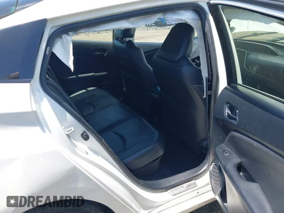 ✅ 2017 Toyota Prius Two • VIN: JTDKARFU4H3034926 • Lot: 42547181. Wystawiony na IAAI z przebiegiem 286 537 mil. Bezpłatny archiwum sprzedaży aukcyjnych z USA i szczegółowy raport historii pojazdu na DreamBid. Zdjęcie 8.