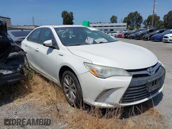 ✅ 2016 Toyota Camry LE • VIN: 4T1BD1FK6GU184922 • Lot: 45043000. Wystawiony na IAAI z przebiegiem 121 325 mil. Bezpłatny archiwum sprzedaży aukcyjnych z USA i szczegółowy raport historii pojazdu na DreamBid. Zdjęcie 1.