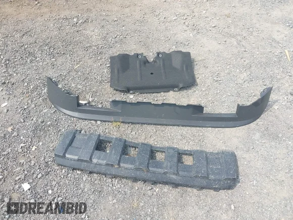 ✅ 2025 Toyota Tacoma SR • VIN: 3TMLB5JN0SM110089 • Lot: 43218799. Wystawiony na IAAI z przebiegiem 19 573 mil. Bezpłatny archiwum sprzedaży aukcyjnych z USA i szczegółowy raport historii pojazdu na DreamBid. Zdjęcie 12.