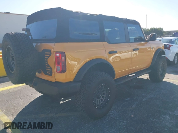✅ 2022 Ford Bronco Black Diamond • VIN: 1FMEE5DH3NLB35950 • Lot: 44190106. Wystawiony na IAAI z przebiegiem 42 050 mil. Bezpłatny archiwum sprzedaży aukcyjnych z USA i szczegółowy raport historii pojazdu na DreamBid. Zdjęcie 4.