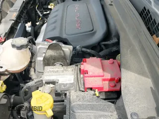 ✅ 2019 Jeep Renegade Altitude • VIN: ZACNJBBB7KPK46146 • Lot: 42457027. Listed on IAAI with 125,532 mi. Free auction sales archive from the USA and detailed vehicle history report at DreamBid. Image 20.