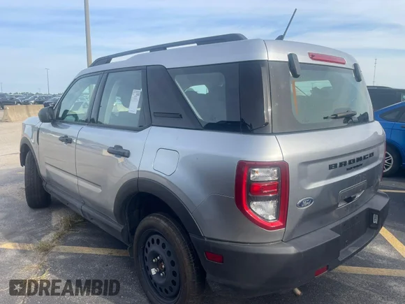 ✅ 2021 Ford Bronco Sport • VIN: 3FMCR9A66MRA98995 • Lot: 44084152. Wystawiony na IAAI z przebiegiem 77 539 mil. Bezpłatny archiwum sprzedaży aukcyjnych z USA i szczegółowy raport historii pojazdu na DreamBid. Zdjęcie 3.