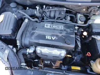 2005 Chevrolet Aveo LS z VIN KL1TD52675B356612, wystawiony jako Copart lot #82862024 z przebiegiem 144 912 mil mil oraz Szkoda całkowita • Salvage title. Historia ofert i sprzedaży dostępna na DreamBid. Obrazek 13.