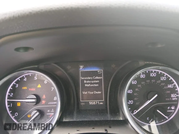 ✅ 2020 Toyota Camry SE • VIN: 4T1G11AK0LU917904 • Lot: 45118526. Wystawiony na IAAI z przebiegiem 96 871 mil. Bezpłatny archiwum sprzedaży aukcyjnych z USA i szczegółowy raport historii pojazdu na DreamBid. Zdjęcie 7.