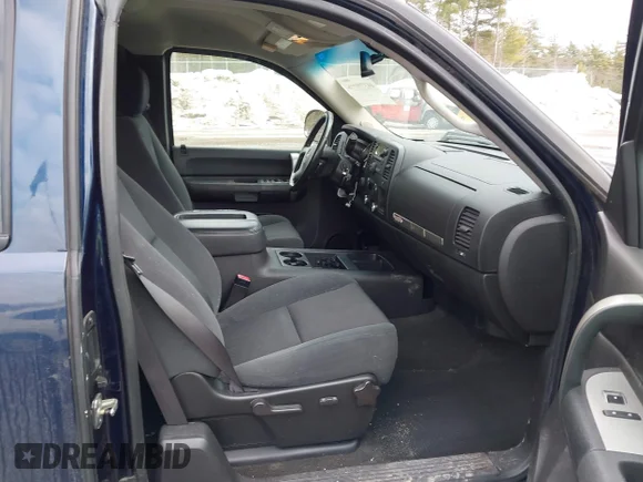 ✅ 2008 GMC Sierra 1500 SLT • VIN: 2GTEK19J981207035 • Lot: 44379096. Wystawiony na IAAI z przebiegiem 126 869 mil. Bezpłatny archiwum sprzedaży aukcyjnych z USA i szczegółowy raport historii pojazdu na DreamBid. Zdjęcie 5.