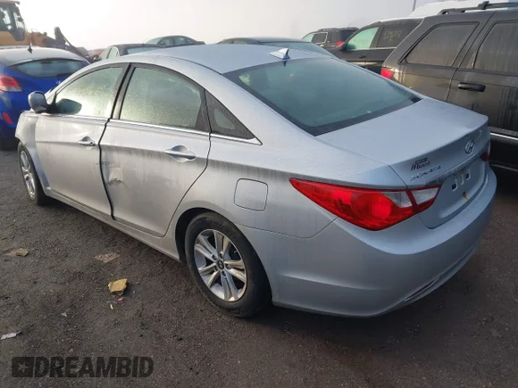 ✅ 2013 Hyundai Sonata GLS • VIN: 5NPEB4AC8DH650929 • Lot: 44393487. Wystawiony na IAAI z przebiegiem 160 995 mil. Bezpłatny archiwum sprzedaży aukcyjnych z USA i szczegółowy raport historii pojazdu na DreamBid. Zdjęcie 3.