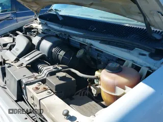 ✅ 2000 Ford Econoline Cargo • VIN: 1FTNE2422YHA04997 • Lot: 41641159. Listed on IAAI with 132,454 mi. Free auction sales archive from the USA and detailed vehicle history report at DreamBid. Image 13.