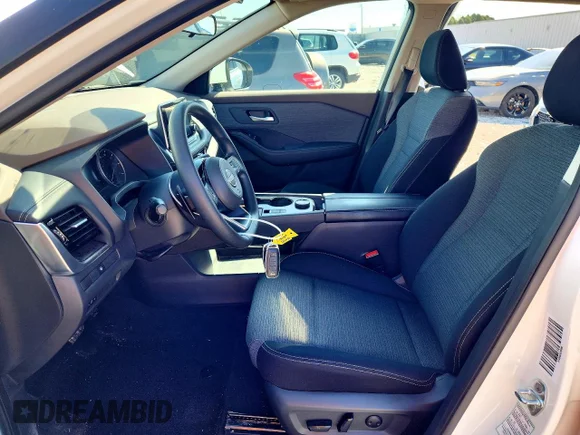 ✅ 2023 Nissan Rogue SV • VIN: 5N1BT3BB6PC743430 • Lot: 51062356. Wystawiony na Copart z przebiegiem 138 847 mil. Bezpłatny archiwum sprzedaży aukcyjnych z USA i szczegółowy raport historii pojazdu na DreamBid. Zdjęcie 7.