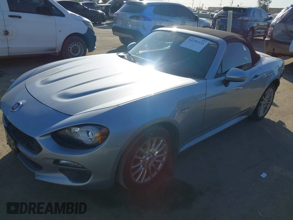 ✅ 2020 FIAT 124 Spider Abarth • VIN: JC1NFAEK8L0145695 • Lot: 44296333. Wystawiony na IAAI z przebiegiem 96 234 mil. Bezpłatny archiwum sprzedaży aukcyjnych z USA i szczegółowy raport historii pojazdu na DreamBid. Zdjęcie 2.