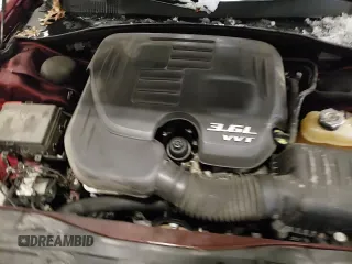 ✅ 2018 Chrysler 300 S • VIN: 2C3CCAGG3JH141711 • Lot: 94541895. Wystawiony na Copart z przebiegiem 130 030 mil. Bezpłatny archiwum sprzedaży aukcyjnych z USA i szczegółowy raport historii pojazdu na DreamBid. Zdjęcie 14.