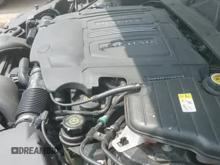 ✅ 2017 Jaguar XJ Portfolio • VIN: SAJWJ2GD4H8W05326 • Lot: 42411897. Wystawiony na IAAI z przebiegiem 49 179 mil. Bezpłatny archiwum sprzedaży aukcyjnych z USA i szczegółowy raport historii pojazdu na DreamBid. Zdjęcie 19.