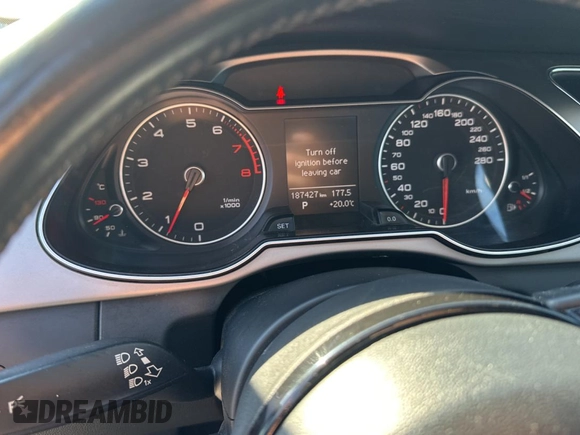 ✅ 2014 Audi A4 Komfort • VIN: WAUBFCFL4EN013223 • Lot: 71347355. Wystawiony na Copart z przebiegiem 187 500 mil. Bezpłatny archiwum sprzedaży aukcyjnych z USA i szczegółowy raport historii pojazdu na DreamBid. Zdjęcie 8.