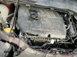 ✅ 2018 Ford Escape SEL • VIN: 1FMCU0HD6JUA85828 • Лот: 92666525. Опубликован ранее на Copart с пробегом 135 608 миль. Бесплатный доступ к архиву аукционных продаж из США и подробный отчёт об истории автомобиля на DreamBid. Изображение 14.