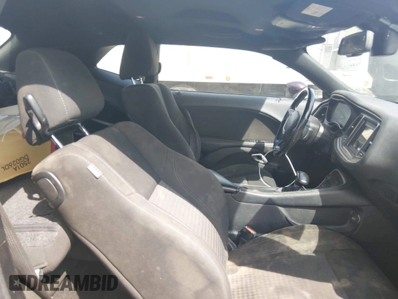 ✅ 2021 Dodge Challenger SXT • VIN: 2C3CDZAGXMH543220 • Lot: 44777363. Wystawiony na IAAI z przebiegiem 145 351 mil. Bezpłatny archiwum sprzedaży aukcyjnych z USA i szczegółowy raport historii pojazdu na DreamBid. Zdjęcie 5.