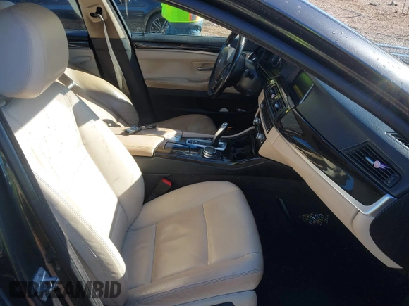 ✅ 2015 BMW 5 Series 528i xDrive • VIN: WBA5A7C50FD625970 • Lot: 43974947. Wystawiony na IAAI z przebiegiem 201 081 mil. Bezpłatny archiwum sprzedaży aukcyjnych z USA i szczegółowy raport historii pojazdu na DreamBid. Zdjęcie 5.