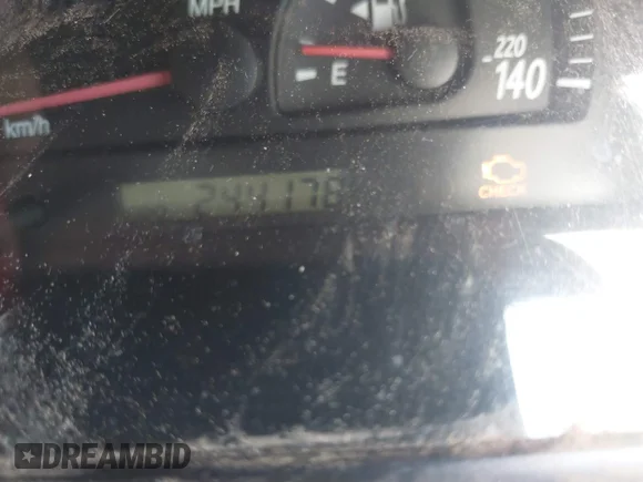 ✅ 2003 Toyota Camry LE • VIN: 4T1BE30K03U206361 • Lot: 45115110. Wystawiony na IAAI z przebiegiem 244 178 mil. Bezpłatny archiwum sprzedaży aukcyjnych z USA i szczegółowy raport historii pojazdu na DreamBid. Zdjęcie 7.