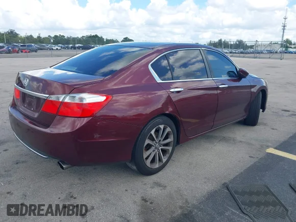 ✅ 2013 Honda Accord LX • VIN: 1HGCR2F38DA266836 • Lot: 45328468. Wystawiony na IAAI z przebiegiem 165 109 mil. Bezpłatny archiwum sprzedaży aukcyjnych z USA i szczegółowy raport historii pojazdu na DreamBid. Zdjęcie 4.