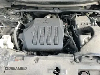 ✅ 2020 Mitsubishi Eclipse Cross SE • VIN: JA4AT5AA4LZ014963 • Lot: 91472115. Wystawiony na Copart z przebiegiem 121 352 mil. Bezpłatny archiwum sprzedaży aukcyjnych z USA i szczegółowy raport historii pojazdu na DreamBid. Zdjęcie 14.