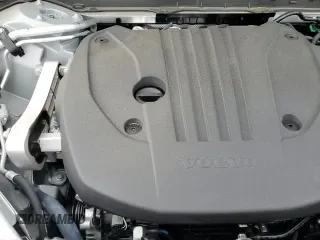 ✅ 2025 Volvo XC90 • VIN: YV4M12PA4S1361296 • Lot: 86230345. Listed on Copart with 8,615 mi. Free auction sales archive from the USA and detailed vehicle history report at DreamBid. Image 15.