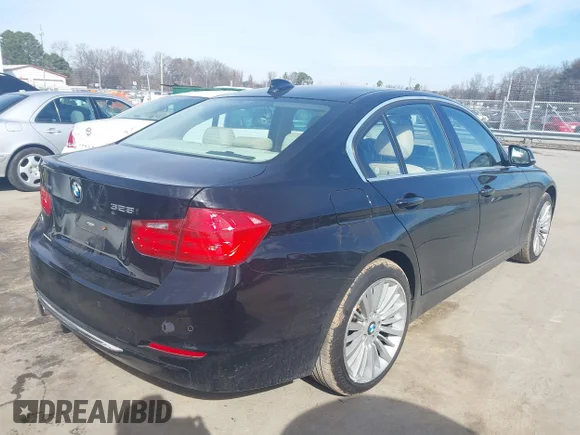 ✅ 2015 BMW 3 Series 328i xDrive • VIN: WBA3B5C50FF962748 • Lot: 44393760. Listed on IAAI with 59,125 mi. Free auction sales archive from the USA and detailed vehicle history report at DreamBid. Image 4.