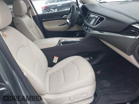 ✅ 2022 Buick Enclave Essence • VIN: 5GAEVAKW0NJ165354 • Lot: 41142902. Wystawiony na IAAI z przebiegiem 41 114 mil. Bezpłatny archiwum sprzedaży aukcyjnych z USA i szczegółowy raport historii pojazdu na DreamBid. Zdjęcie 5.