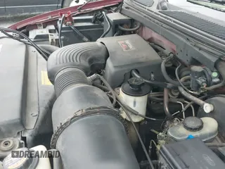 ✅ 1997 Ford F-150 XL • VIN: 1FTEX17L8VNB15477 • Lot: 40924425. Wystawiony na IAAI z przebiegiem 303 282 mil. Bezpłatny archiwum sprzedaży aukcyjnych z USA i szczegółowy raport historii pojazdu na DreamBid. Zdjęcie 12.