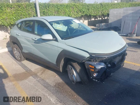 ✅ 2024 Hyundai Kona SE • VIN: KM8HA3AB0RU168935 • Лот: 44711334. Опубліковано раніше на IAAI з пробігом 34 183 миль. Безкоштовний доступ до архіву аукціонних продажів зі США та докладний звіт про історію автомобіля на DreamBid. Зображення 1.