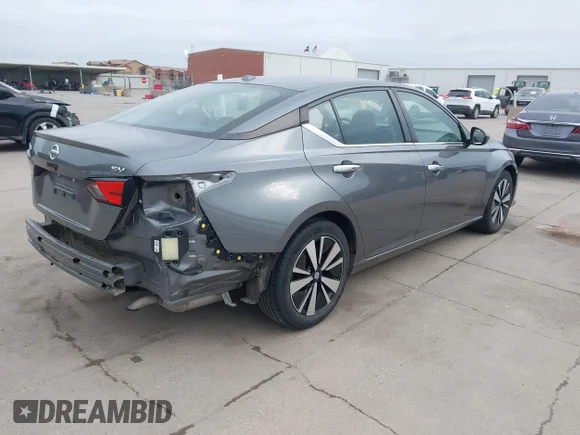 ✅ 2022 Nissan Altima SV • VIN: 1N4BL4DV9NN369680 • Lot: 44518249. Wystawiony na IAAI z przebiegiem 70 592 mil. Bezpłatny archiwum sprzedaży aukcyjnych z USA i szczegółowy raport historii pojazdu na DreamBid. Zdjęcie 4.