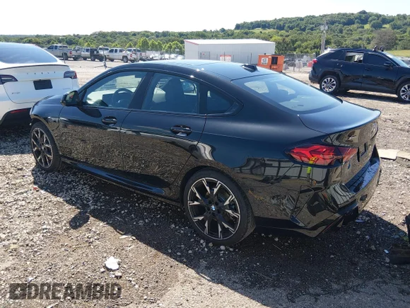 ✅ 2025 BMW 2 Series 228i xDrive • VIN: WBA23GG08S7S83494 • Lot: 45372096. Wystawiony na IAAI z przebiegiem 7 207 mil. Bezpłatny archiwum sprzedaży aukcyjnych z USA i szczegółowy raport historii pojazdu na DreamBid. Zdjęcie 3.