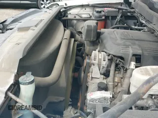 ✅ 2016 Chevrolet Silverado 2500HD Work Truck • VIN: 1GC0CUEG3GZ385581 • Lot: 41732257. Wystawiony na IAAI z przebiegiem 295 009 mil. Bezpłatny archiwum sprzedaży aukcyjnych z USA i szczegółowy raport historii pojazdu na DreamBid. Zdjęcie 19.