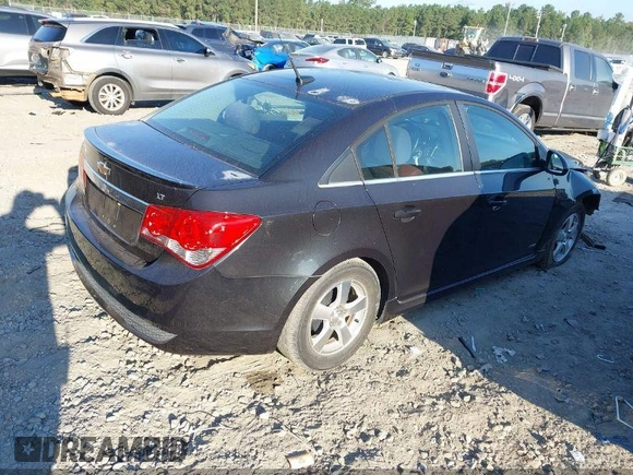 ✅ 2014 Chevrolet Cruze 1LT • VIN: 1G1PC5SB8E7200049 • Lot: 44526720. Wystawiony na IAAI z przebiegiem 117 351 mil. Bezpłatny archiwum sprzedaży aukcyjnych z USA i szczegółowy raport historii pojazdu na DreamBid. Zdjęcie 4.