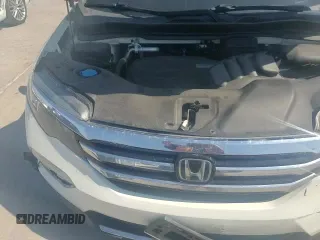 ✅ 2018 Honda Pilot Touring • VIN: 5FNYF5H98JB003510 • Lot: 84919825. Wystawiony na Copart z przebiegiem 89 300 mil. Bezpłatny archiwum sprzedaży aukcyjnych z USA i szczegółowy raport historii pojazdu na DreamBid. Zdjęcie 15.