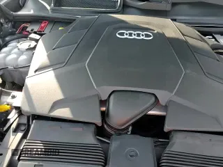 ✅ 2019 Audi Q8 Premium • VIN: WA1AVAF17KD017492 • Лот: 94308595. Опубликован ранее на Copart с пробегом 76 009 миль. Бесплатный доступ к архиву аукционных продаж из США и подробный отчёт об истории автомобиля на DreamBid. Изображение 13.