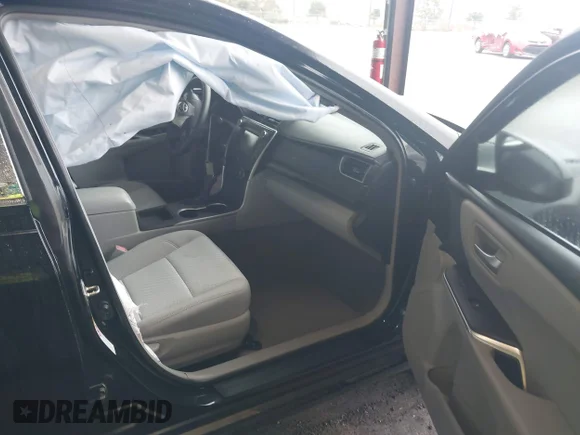✅ 2016 Toyota Camry LE • VIN: 4T1BF1FKXGU259700 • Lot: 43564946. Wystawiony na IAAI z przebiegiem 26 522 mil. Bezpłatny archiwum sprzedaży aukcyjnych z USA i szczegółowy raport historii pojazdu na DreamBid. Zdjęcie 5.