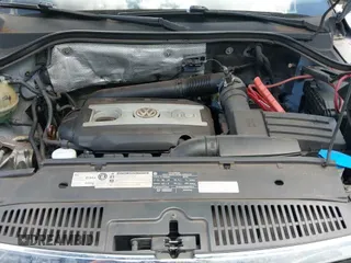 ✅ 2011 Volkswagen Tiguan S • VIN: WVGAV7AXXBW558900 • Lot: 43077618. Listed on IAAI with 94,861 mi. Free auction sales archive from the USA and detailed vehicle history report at DreamBid. Image 12.