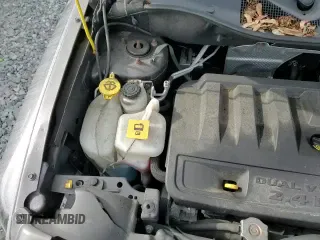 ✅ 2017 Jeep Patriot Sport • VIN: 1C4NJPBB0HD136238 • Lot: 81222095. Listed on Copart with 119,397 mi. Free auction sales archive from the USA and detailed vehicle history report at DreamBid. Image 15.