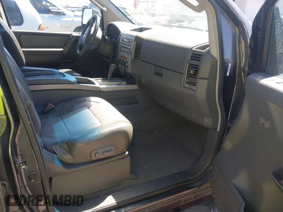 ✅ 2006 Nissan Titan SE • VIN: 1N6AA07B66N539580 • Lot: 42455109. Wystawiony na IAAI z przebiegiem 147 420 mil. Bezpłatny archiwum sprzedaży aukcyjnych z USA i szczegółowy raport historii pojazdu na DreamBid. Zdjęcie 5.